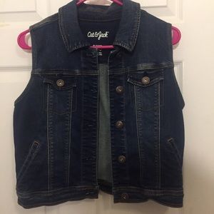 Jean Vest